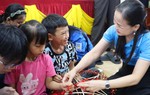 Phụ nữ Hà Tĩnh trao mùa trăng yêu thương cho 100 trẻ em khó khăn