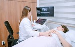 Người trẻ kết hôn muộn, chuyện sinh con tính thế nào?
