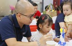 "Xứ sở ánh trăng 2026" mang đến cho trẻ em Trung thu đa sắc màu