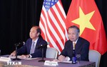 Video: Top leader meets Vietnamese experts, intellectuals in US