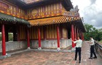Nỗ lực giữ di sản Huế qua mùa mưa bão