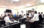 Kẻ hiếp dâm bé gái 13 tuổi lĩnh án 8 năm tù