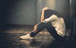 Bi kịch của những đứa con "như người thừa" trong gia đình