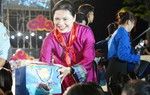 Phó Chủ tịch - Tổng Thư ký Hà Thị Nga tham dự Đêm hội trăng rằm "Lồng đèn thắp sáng ước mơ" tại Cần Thơ