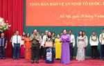 Hàng trăm nghìn tin báo từ cơ sở: Sức dân trong giữ gìn an ninh Tổ quốc