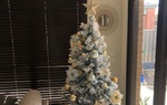 "Kiếm bộn" nhờ trang trí cây thông Noel