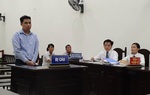 Kẻ hiếp dâm bé gái trong vườn chuối khóc nức nở nhận tội trong phiên tòa phúc thẩm