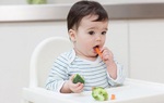 Chuyên gia bày cách giúp cha mẹ hạn chế táo bón ở trẻ