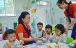 Đề nghị không tinh giản biên chế giáo viên mầm non
