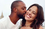 Người mẫu "ngoại cỡ" Ashley Graham hạnh phúc ngập tràn chuẩn bị đón con đầu lòng sau 9 năm kết hôn
