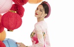Hoa hậu chuyển giới Hương Giang mặc áo dài "Đám cưới chuột" đón xuân Canh Tý