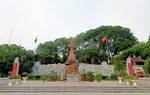 Hội LHPN Việt Nam dâng hương tại Khu di tích Đền thờ Nguyên phi Ỷ Lan