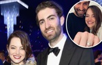 Mỹ nhân Oscar Emma Stone khoe nhẫn đính hôn, các fan mong sớm có đám cưới "cổ tích" 