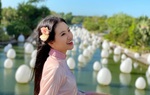 Á khôi Miss Photo Thạch Thảo diện áo dài rạng rỡ ở Singapore 