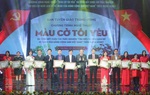 Trao giải Cuộc thi tìm hiểu 90 năm lịch sử vẻ vang của Đảng