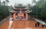 Chùa Hương vắng tanh giữa "mùa" dịch Corona