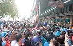 Chuyện buồn quanh chiếc khẩu trang y tế