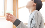 Phòng tránh Covid-19 bằng súc họng: Hướng dẫn lựa chọn dung dịch sát khuẩn