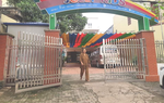 Người phụ nữ quanh năm đi chân đất, bất ngờ ủng hộ 50 tấn gạo chống dịch Covid-19