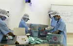 Tặng khẩu trang kháng khuẩn phòng chống dịch Covid-19 trị giá gần tỷ đồng cho các trường học