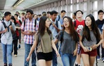 Đại dịch Covid-19 bùng phát giữa trời Tây, người mẹ Việt ngóng con trở về