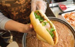 Bánh mì Việt Nam: Từ món ăn đường phố đến đặc sản được Google vinh danh