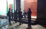 Nổi cơn cuồng ghen, chồng dùng dao chém vợ rồi tự sát