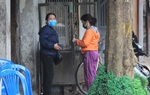 Hà Nội: Cách ly 176 người dân phố Trúc Bạch