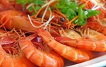 Chỉ cần vài phút đã có món tôm hấp bia sả ngọt thơm