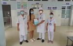 Nữ du học sinh trở về từ Anh được chữa khỏi COVID-19