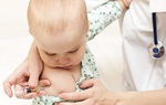 Giúp mẹ giải đáp 8 câu hỏi thường gặp về tiêm chủng cho trẻ