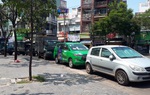 TPHCM: Taxi, xe hợp đồng dưới 9 chỗ được hoạt động trở lại từ 23/4
