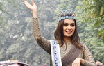 Hoa hậu Thế giới 2017 kêu gọi phát băng vệ sinh miễn phí cho phụ nữ nghèo