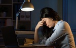 Những thói quen tưởng vô hại dễ khiến mặt chi chít mụn