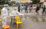 Hà Nội: Cách ly 1 thôn hơn 10.000 người liên quan đến bệnh nhân 243