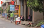Hà Nội: Cách ly 1 xóm 2.000 người sau khi phát hiện ca dương tính Covid-19