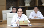 Bộ trưởng Phùng Xuân Nhạ: Không bắt học sinh làm nhiều bài kiểm tra