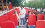 Đi làm trở lại, nữ hướng dẫn viên du lịch vẫn canh cánh nỗi lo 