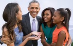 Cựu đệ nhất phu nhân Mỹ Michelle Obama hé lộ chuyện thụ tinh ống nghiệm