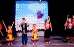 Light up: Chương trình nhân văn quảng bá văn hoá Việt tại Pháp