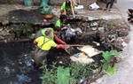 “Ông Tây dọn rác” làm… diễn viên