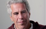 Tỷ phú Jeffrey Epstein tự tử trong tù sau bê bối mại dâm trẻ em
