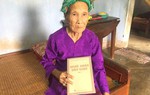 Cụ bà 93 tuổi trở thành 'báu vật nhân văn' của bài chòi miền Trung