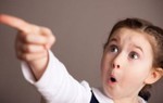 Thay vì tát mắng khi thấy con nói bậy, cha mẹ hãy làm cách này