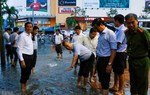 Lãnh đạo Cần Thơ kiểm tra thực địa khi triều cường vượt mức lịch sử