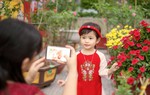 Háo hức đi chợ Tết xưa giữa trung tâm phố thị