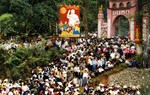 Quyết xóa nạn ăn xin, chèo kéo khách tại lễ hội Đền Hùng 2017