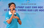 Đại sứ 'Năm an toàn cho phụ nữ và trẻ em' H’Hen Niê truyền thông điệp tới các bạn trẻ