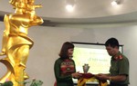Bảo tàng Phụ nữ Việt Nam tiếp nhận những kỷ vật chiến tranh ý nghĩa