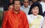 Thủ tướng Campuchia không dự hội nghị quốc tế để làm tròn nghĩa vụ của một người con rể